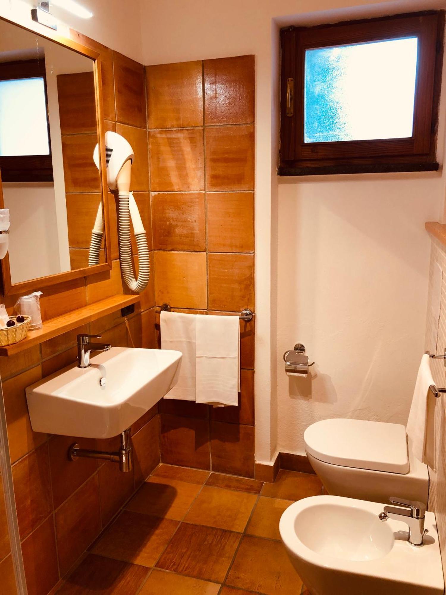Hotel Pop Cala Gonone Habitación foto