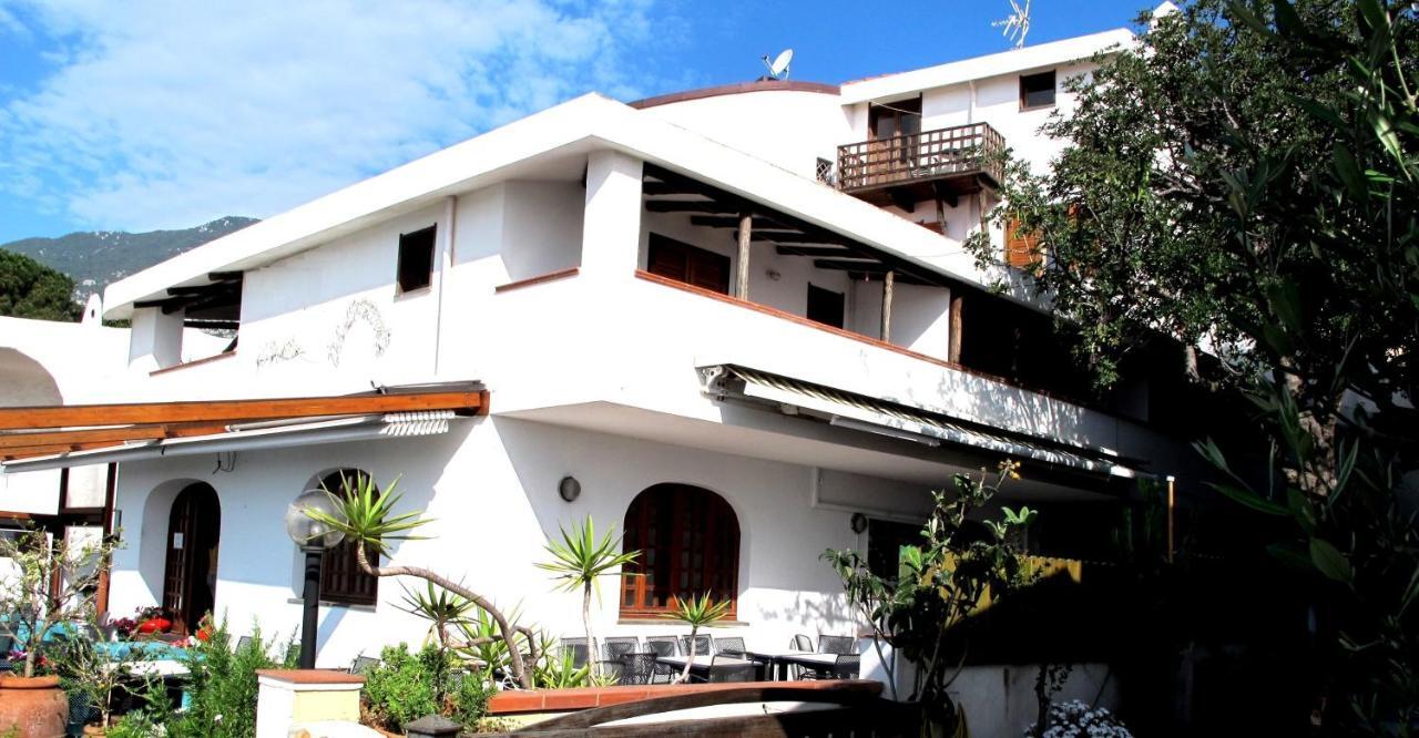 Hotel Pop Cala Gonone Exterior foto